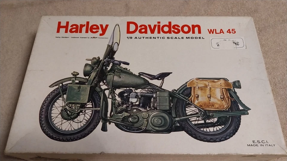 ESCI HARLEY DAVIDSON WLA 45 KIT SCALA 1:9 - Immagine 1 di 3