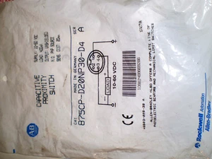 SENSOR DE PROXIMIDAD CAPACITIVO ALLEN BRADLEY 875CP-D20NP30-D4 10-60VDC NUEVO FS - Imagen 1 de 2