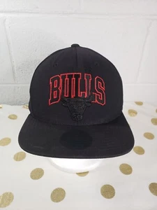 Cappello snapback classico Mitchell And Ness Chicago Bulls legno duro nero regolabile  - Foto 1 di 9