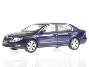 Skoda Superb 2 tiefseeblu modellino 143AB-010KC Abrex 1/43 - Foto 1 di 4