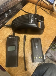 MOTOROLA XTS1500 VHF 136-174MHz SmartZone P25 Digital Radio H66KDD9PW5BN BINAC8 - Picture 1 of 8