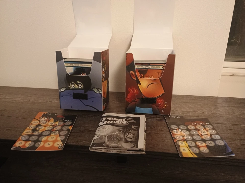 UFS Penny Arcade Battle Box – Gabe & Tycho Decks – Complete, No Box - Universus - Image 1 of 2