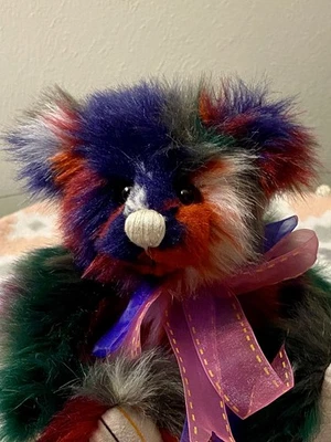 Oso de peluche Charlie Bears “Piggledy” 2023, 9”, etiquetas originales  Foto 1 de 4