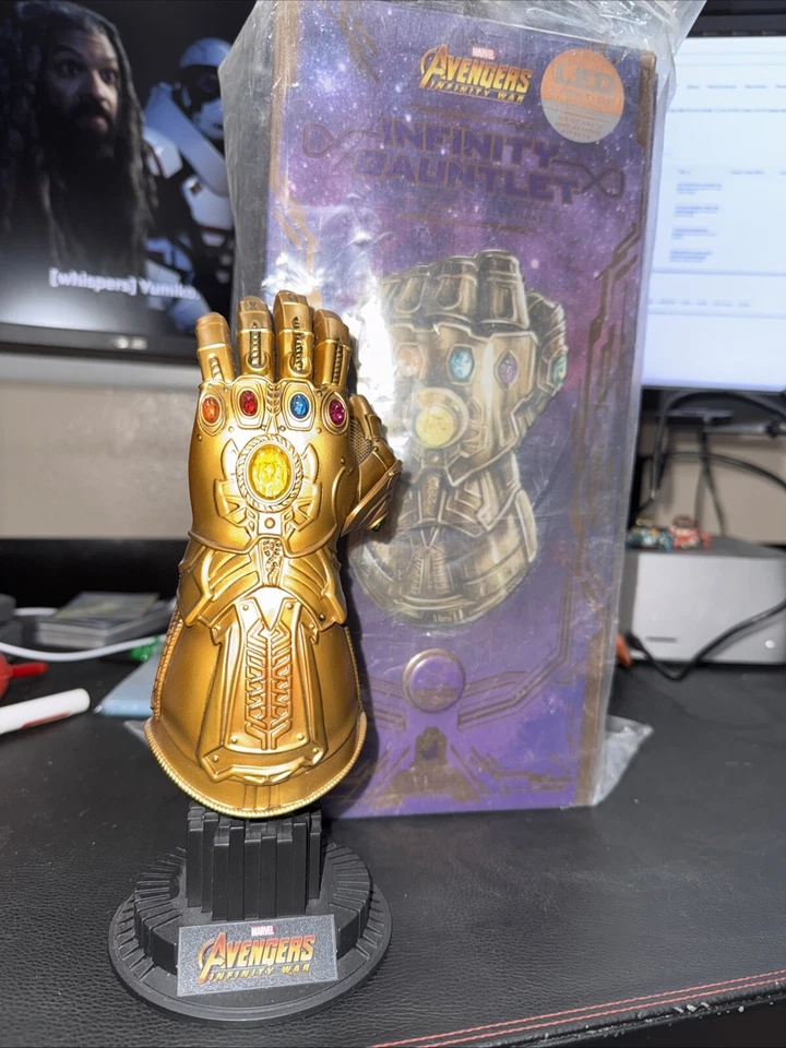 Hot Toys Avengers Infinity War Infinity Gauntlet escala 1/4 iluminación LED 2018 Foto 1 de 1
