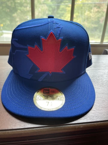 MLB Toronto Blue Jays Hat 7 1/2  By New Era Brand New Cover