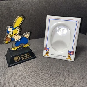 Vintage 80s 1984 Los Angeles Olympics Plastic 5.5” Trophy and 5.5”x4” Frame - Picture 1 of 12
