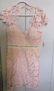 NWT JUNIOR LACE PINK DRESS - SIZE: LARGE - FREE SHIPPING - Picture 1 of 7