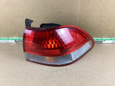 Luz trasera derecha pasajero Honda Accord 2001-2002 OEM Foto 1 de 4