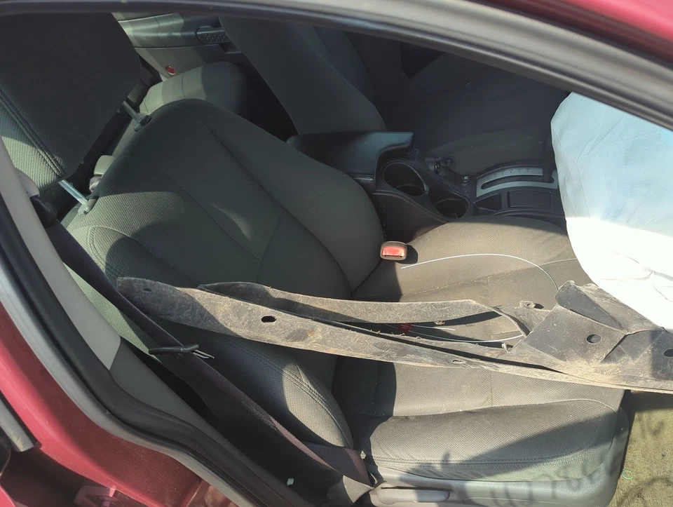 2005-2005 Pontiac Grand Prix Passenger Front Seat Oem GR0U2 - Изображение 1 из 1