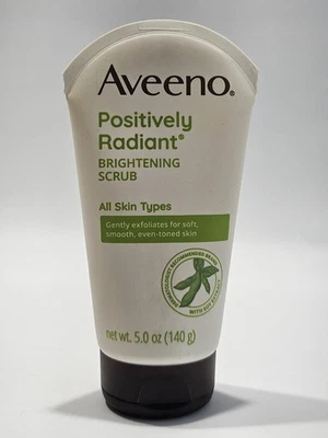 Ежедневный скраб Aveeno Naturals Positively Radiant - Изображение 1 из 3