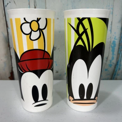 Disney 16 унций Tupperware чашки стаканы набор из 2 Микки и Гуфи - Изображение 1 из 4