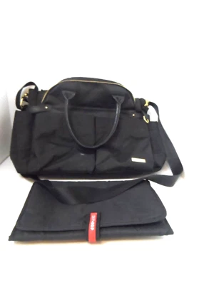 SKIP HOP Duo Signature Messenger Diaper Bag Solid Black With Changing Pad - Image 1 of 4