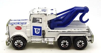 LESNEY MATCHBOX NO. 61 POLICE PETERBILT TOW TRUCK - Image 1 of 3