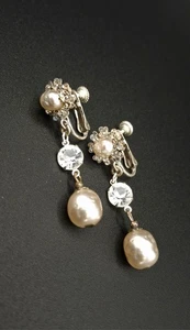 Perfect Elegant Miriam Haskell Rhinestone & Baroque Pearl Drop Earrings - Picture 1 of 8
