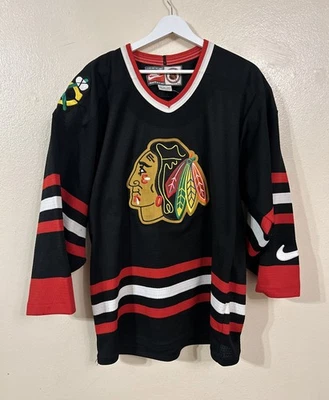 Camiseta deportiva de hockey vintage Nike Team Sports NHL Chicago Blackhawks para hombre pequeña Foto 1 de 4