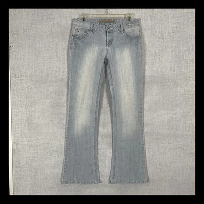 Jeans Vanilla Star Juniors Talla 9 Bootcut Lavado Ligero Dobladillo Desgastado Foto 1 de 4