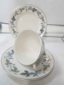 Royal Doulton Borgoña 6 x Taza de té/Platillo/Plato-Azúcar Cuenco 19 piezas - Imagen 1 de 6