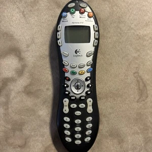 Control remoto Logitech Harmony 610 sin probar sin corrosión - Imagen 1 de 3