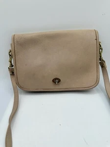 VINTAGE HUNT CLUB CAMEL LEDER KLAPPE CROSSBODY DREHVERSCHLUSS HANDTASCHE - Bild 1 von 8