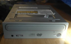 SAMSUNG DVD Master 16E MODEL SD-616 PATA IDE EIDE - Picture 1 of 3