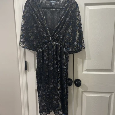 Vestido de Terciopelo Modcloth Talla M Negro Floral   Foto 1 de 4