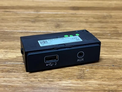 Audi A5 2018-2024 motor de 2,0 L 55 k millas puerto de conexión auxiliar USB-C 8W0035708A fabricante de equipos originales Foto 1 de 4