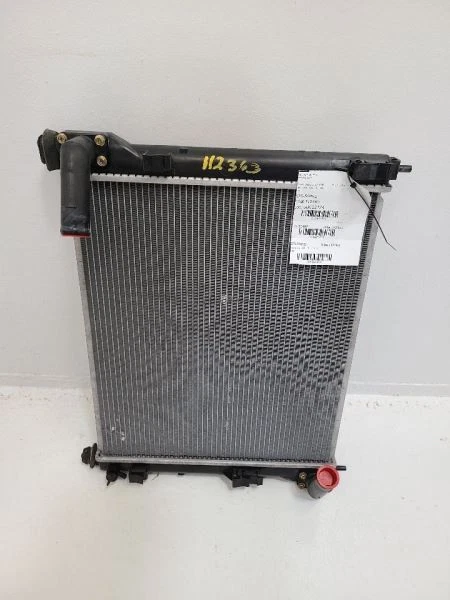 2011 12 13 14 15 16 2017 NISSAN JUKE Radiator Nismo Rs 214101KC5A 11-17 - Imagem 1 de 4