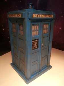 3rd doctor tardis toy