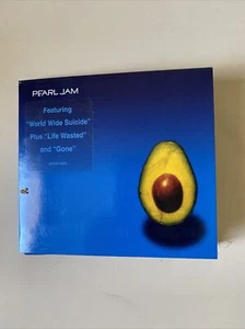PEARL JAM - SELF TITLED - CD - LIKE NEW - Bild 1 von 3