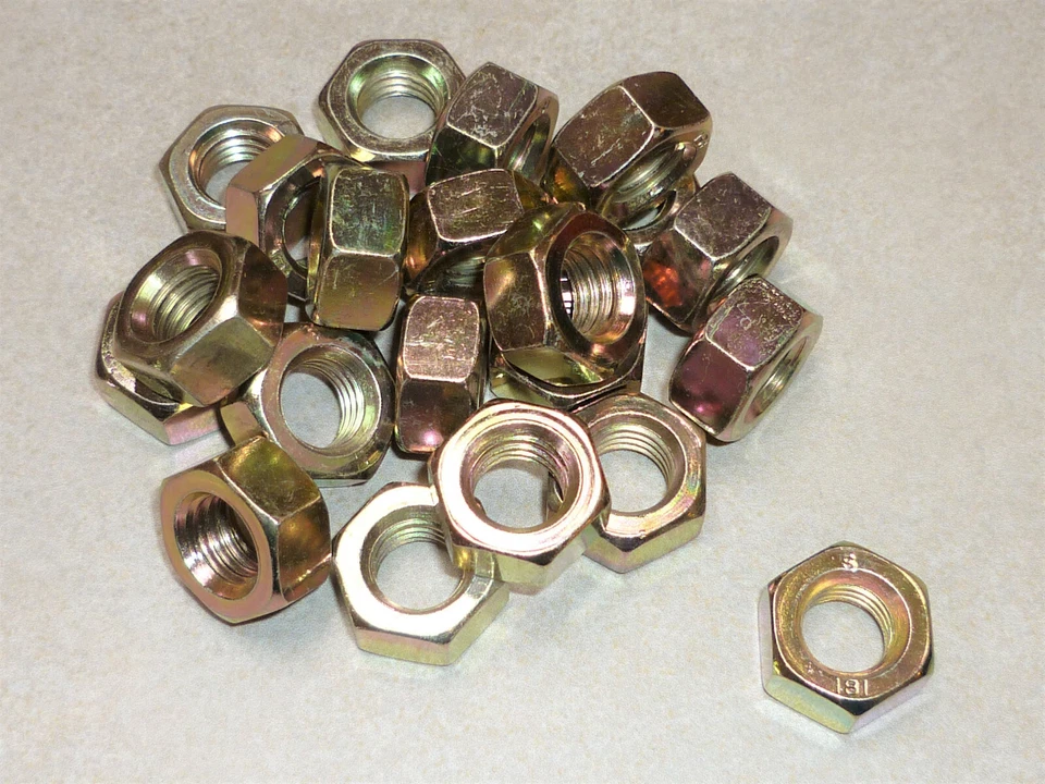 10St. Sechskantmuttern M12x1,75 DIN 934 verzinkt M12 Festigkeit 8 Muttern - Bild 1 von 1