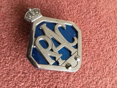 VINTAGE CAR BADGE.( RAC , Type 1A , Grill Badge, 1946/54, Issue V 316597.) - Image 1 of 4