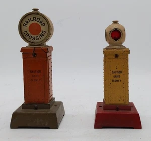 Lionel Vintage O Prewar Assorted Traffic Signals: 87 & 83 [2] - Foto 1 di 5