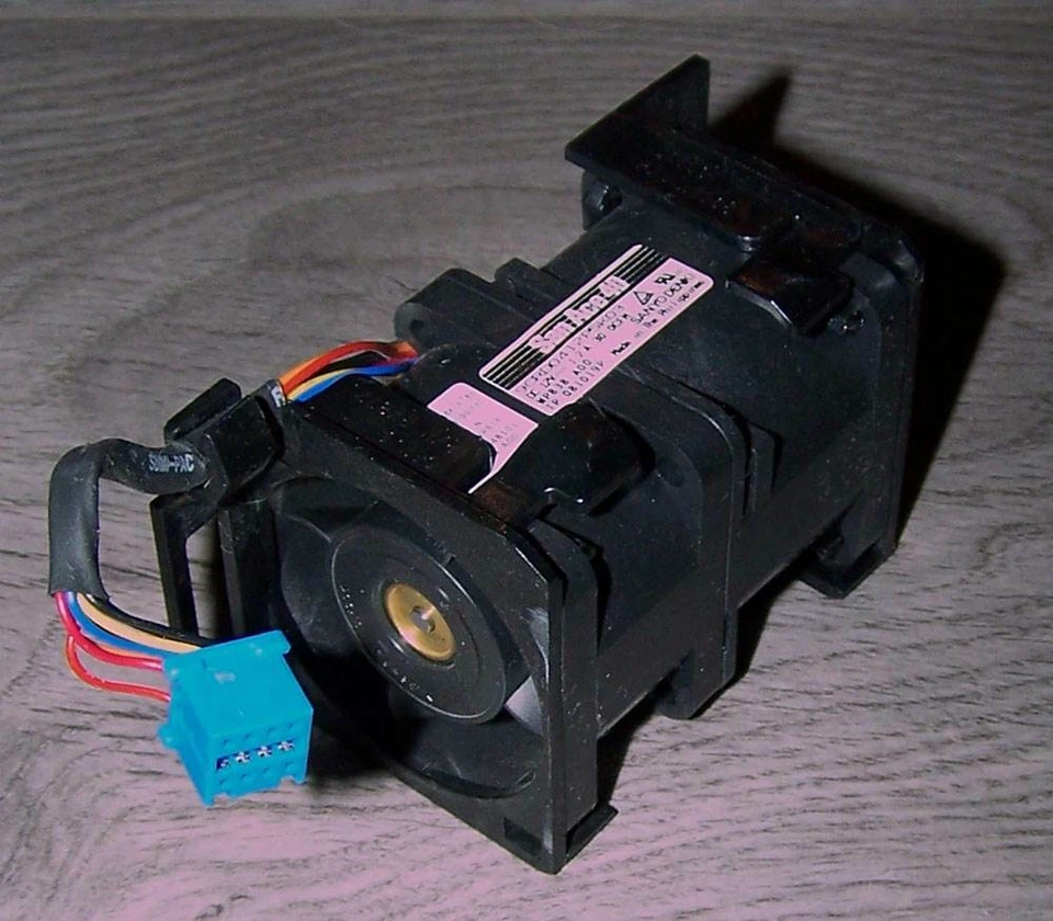 0WP838 Lüfter Dell Poweredge R410/R610 Server WP838 - Bild 1 von 1