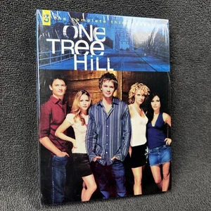 One Tree Hill: Complete Third Season 3 (DVD, 2009, 6-Disc Set) NEU, Sealed - Bild 1 von 3