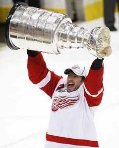 Pavel Datsyuk 2008 Stanley Cup Champion Detroit Red Wings 8x10 NHL Hockey Photo - Picture 1 of 1