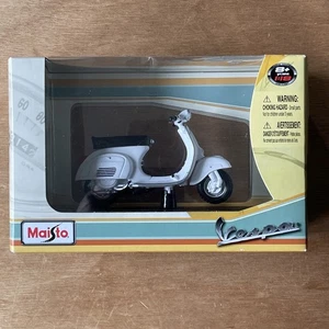1975 125ts Vespa Maisto 1:18 Model Scooter 39540 - Picture 1 of 11