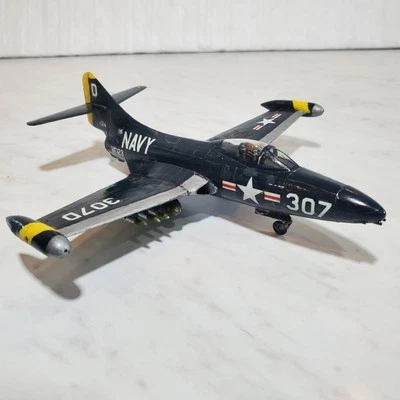 Vintage Grumman F9F-2 Panther Jet Fighter 1/72? 48? Plastic Model Fighter Plane - Image 1 of 4