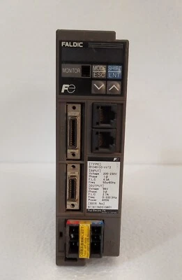 FALDIC FUJI ELECTRIC RYC401D3-VVT2 SERVO AMPLIFICADOR MONOFÁSICO RYC401D3VVT2 - Imagen 1 de 4