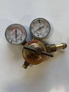 REGULADOR ÚNICO DE ACETILENO DE SERVICIO MEDIO RADNOR RC250-15-510 - Imagen 1 de 3