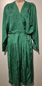 Vintage SK & Company 100 % Seide grün Tiermotiv Kleid Damengröße 8 klassisch - Bild 1 von 7
