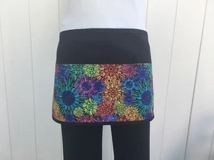 Helle Blumen Server Kellnerin halbe Taille Schürze 3 Taschen Restaurant schwarz süß - Bild 1 von 4