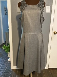 Banana Republic schwarz grau Aline bestickt Kleid Gr. 14 Tall - Bild 1 von 15