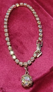 Vtg Signed Weiss Pink Aurora Borealis Rhinestone Bracelet Feminen Romantic Style - Photo 1 sur 9