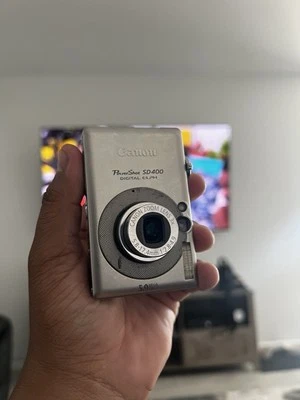 佳能 PowerShot 数码 ELPH SD400 破损屏幕 — 第 1/3 张图片