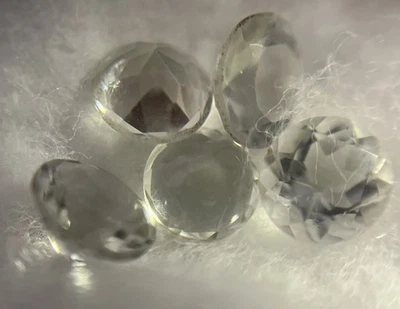 One Goshenite Beryl Round Faceted  6x6x3mm 0.8tcw 6mm - Image 1 of 2