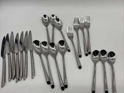 TOWLE STAINLESS FLATWARE 21  Pieces - Image 1 of 4