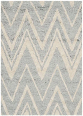 Safavieh Cambridge GREY / IVORY Wool Area Rug 2' 6 x 4' - CAM711G-24 - Image 1 of 2