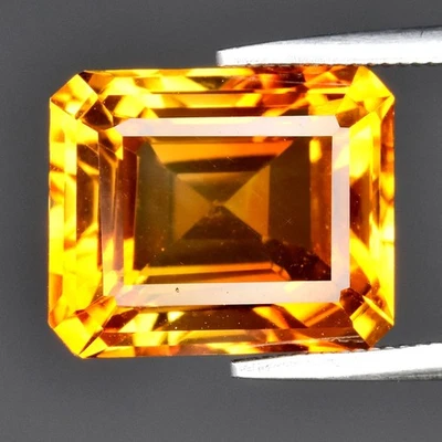 💎 5.31ct 11.5x9.5mm VVS Octagon Natural Yellow Citrine - Africa Gemstone - Image 1 of 4