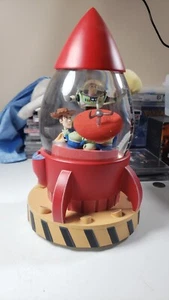 Disney Pixar Toy Story Buzz Woody Snow Globe Music Box Figura Rara - Foto 1 di 6