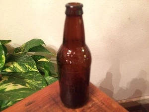 Botella de cerveza de raíz I B C vintage 12 OZ color ámbar en relieve - Imagen 1 de 4